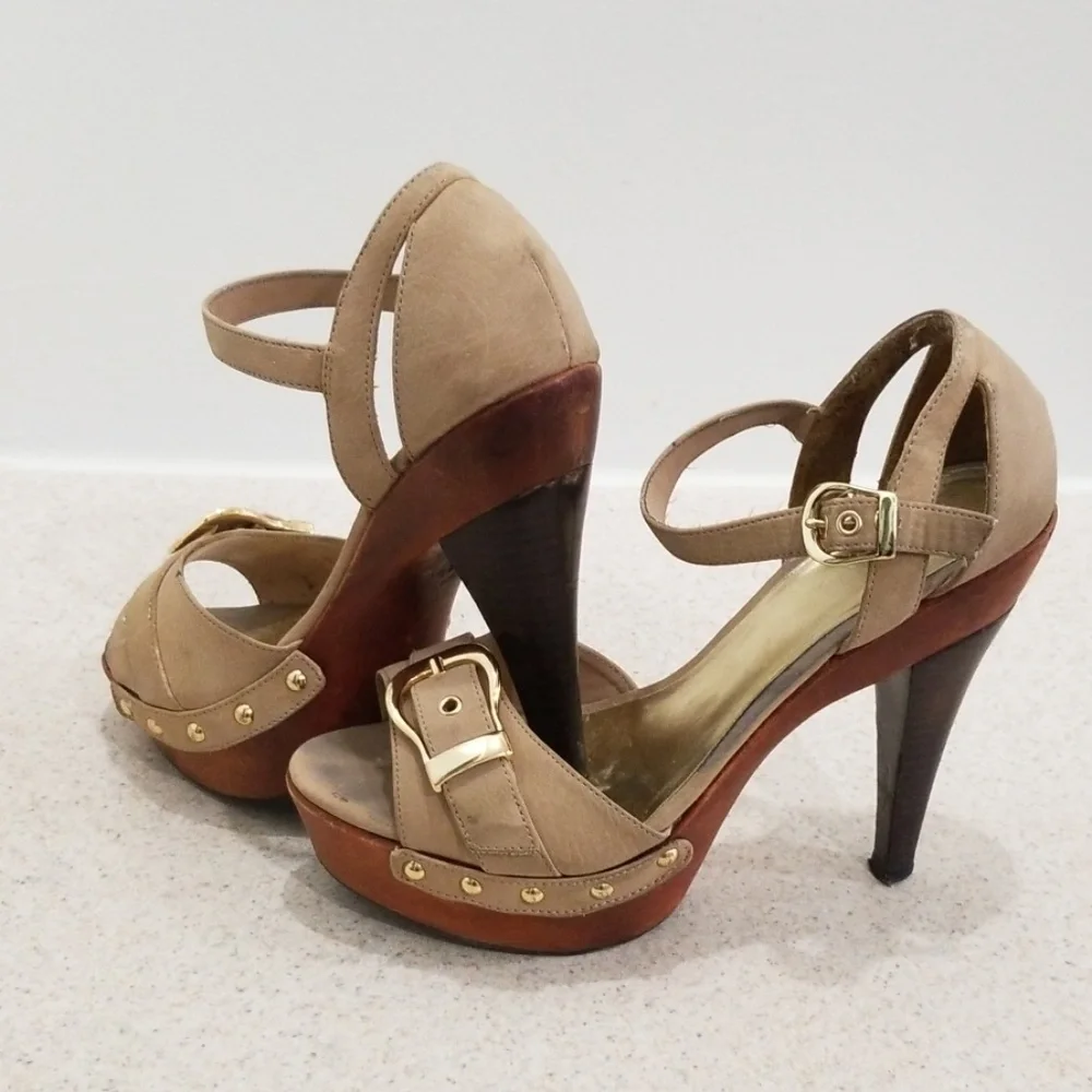 Bakers taupe Shiloh women's size 8.5 heels